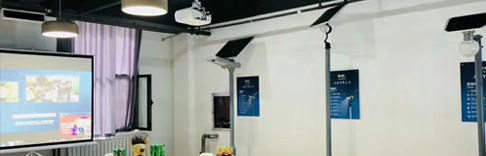 你見過這樣的太陽能路燈展廳嗎？