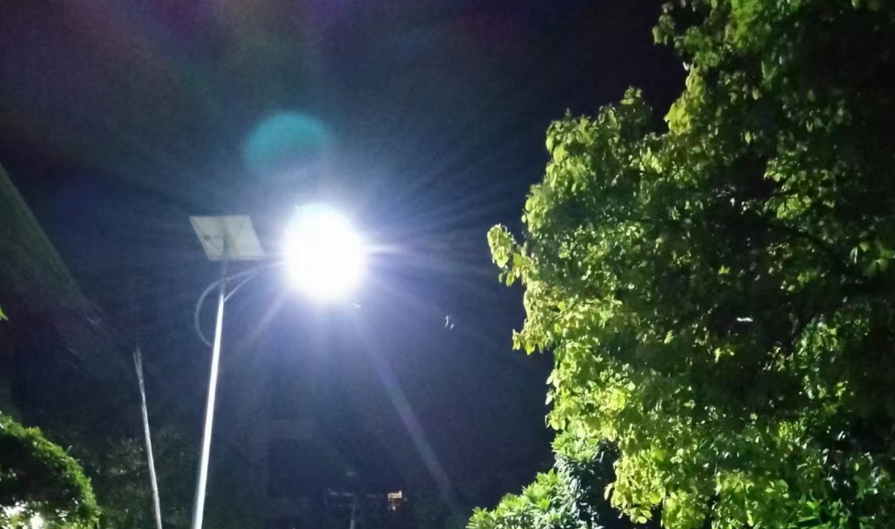 太陽能路燈系統(tǒng)在道路照明中的應用